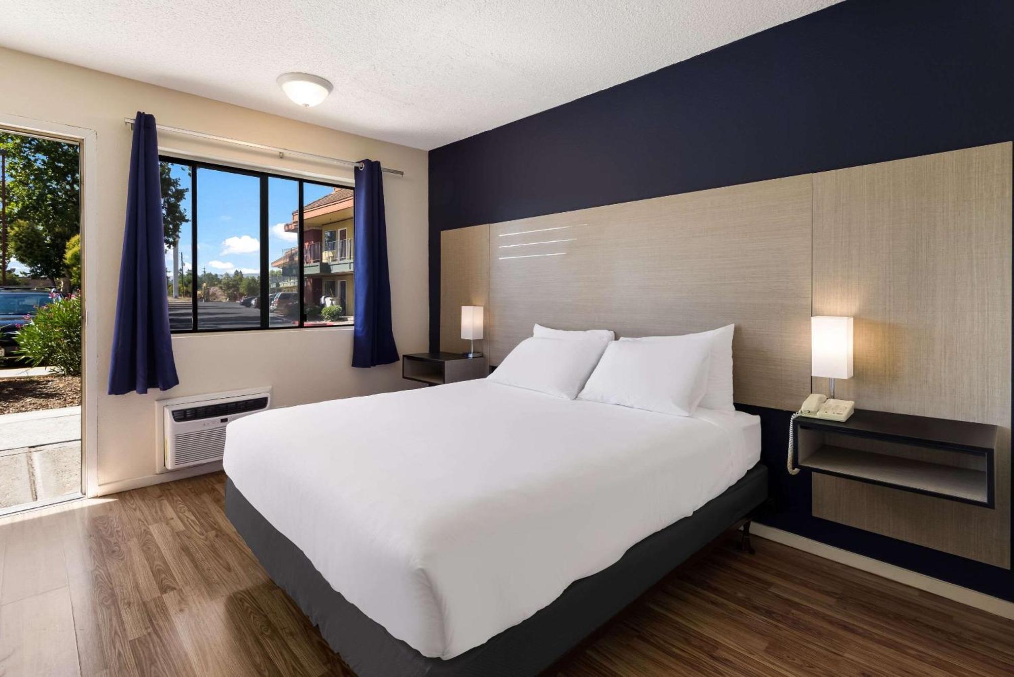 Rodeway Inn ליברמור מראה חיצוני תמונה