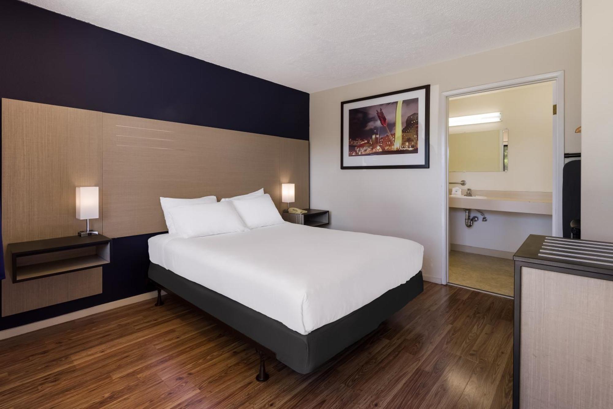 Rodeway Inn ליברמור מראה חיצוני תמונה