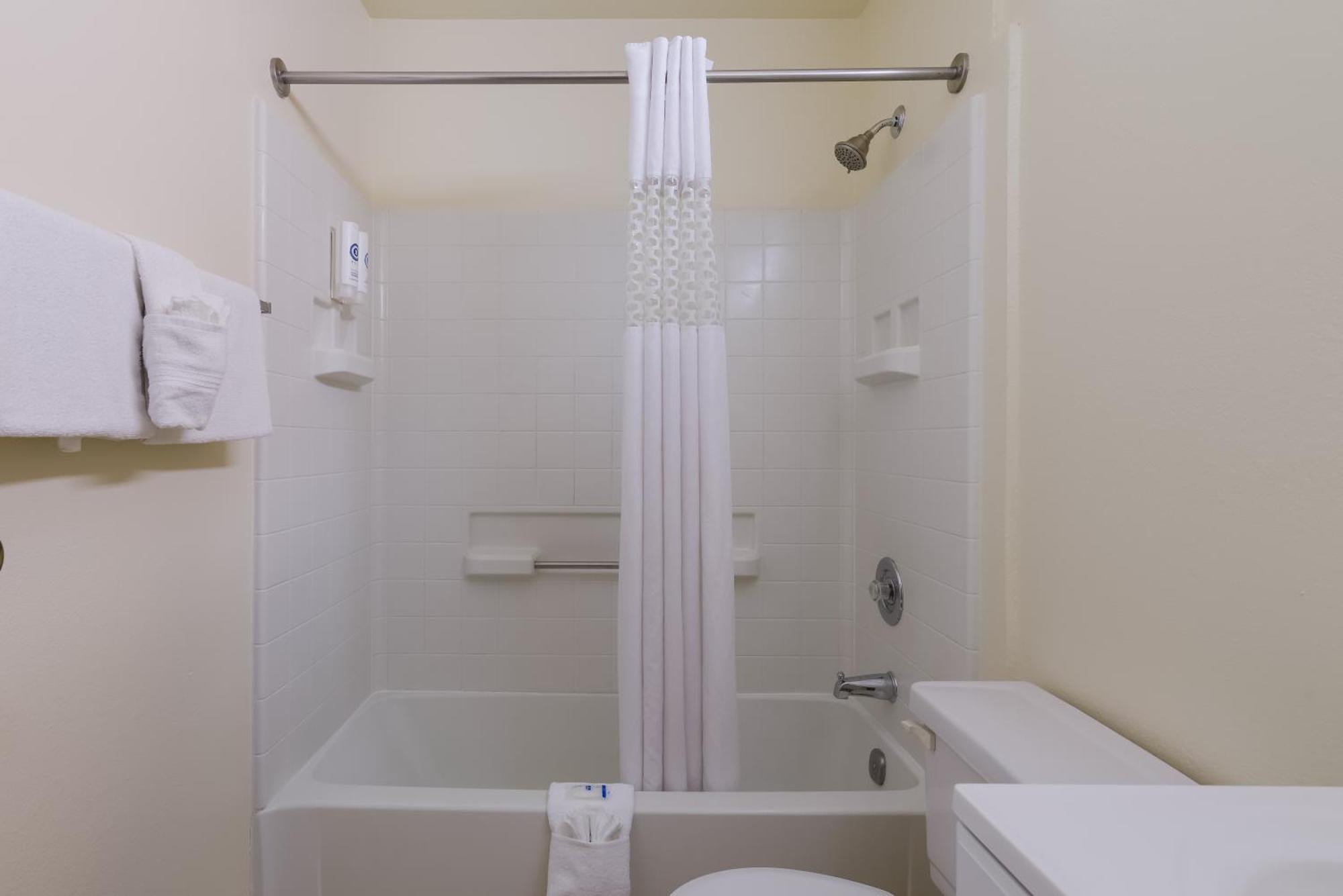 Rodeway Inn ליברמור מראה חיצוני תמונה